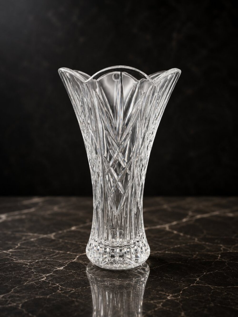 Vtg St George Lead Crystal Vase Crystal DePlomb Style Flared Scalloped Rim 8.5"
